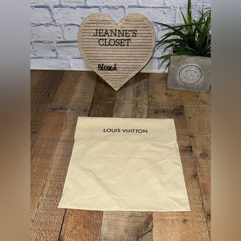 Louis Vuitton dust bag